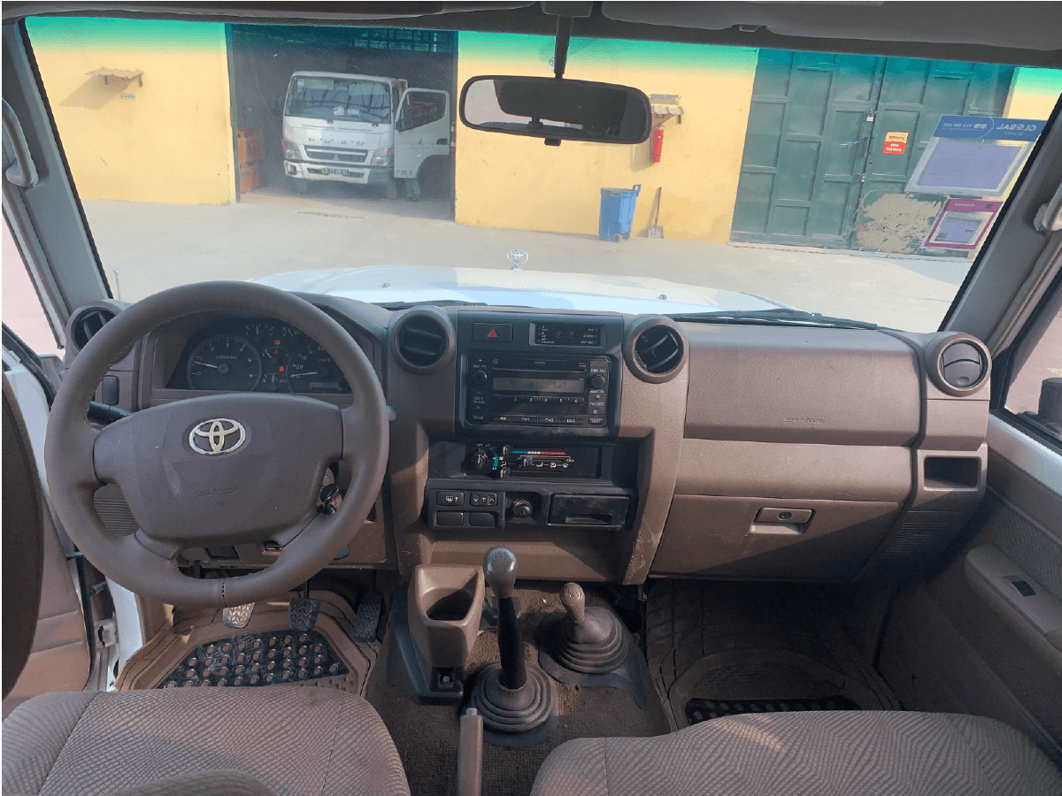 Land Cruiser HZ Executivo