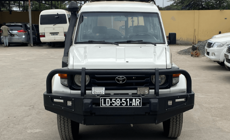 LAND CRUISER CHEFE MAQUINA