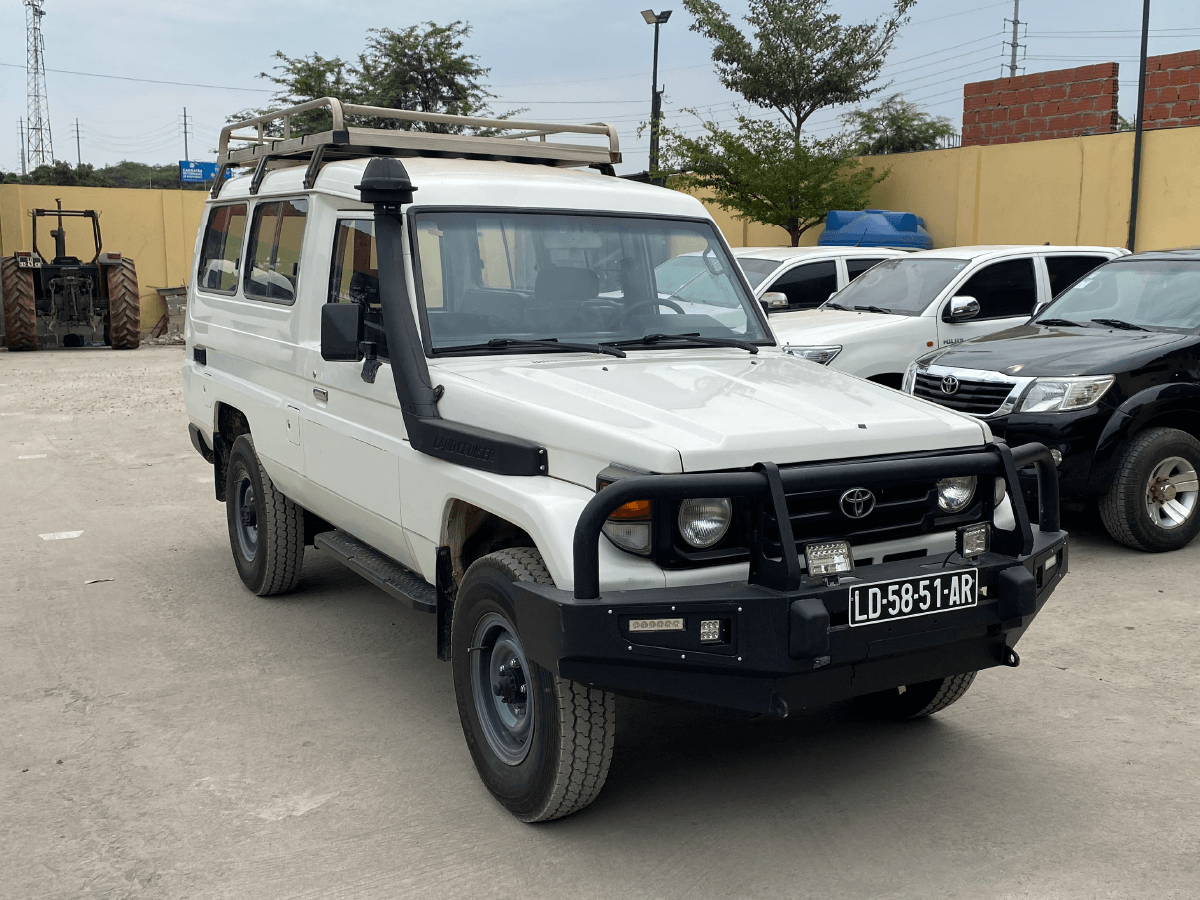 LAND CRUISER CHEFE MAQUINA