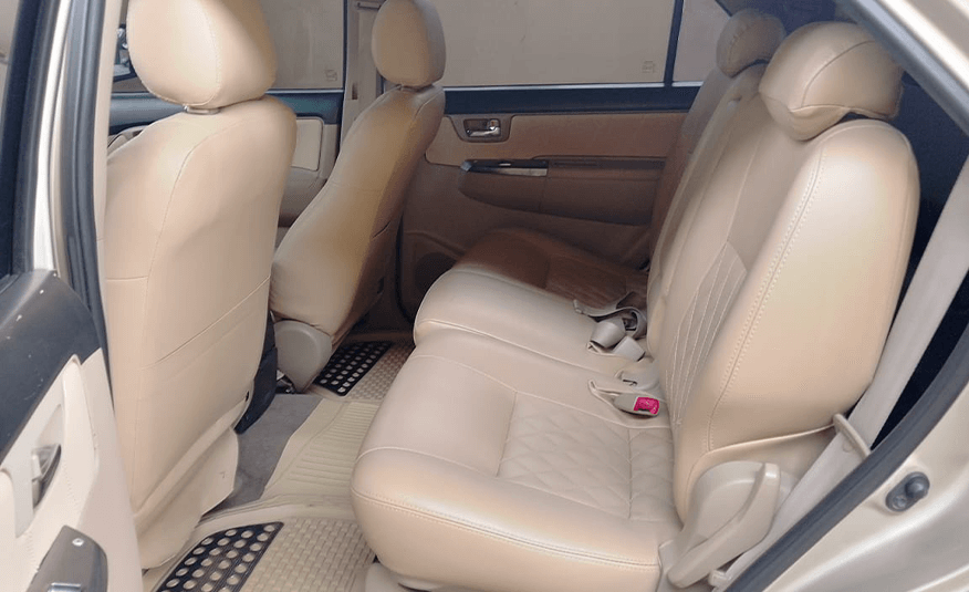 Toyota Fortuner SR5